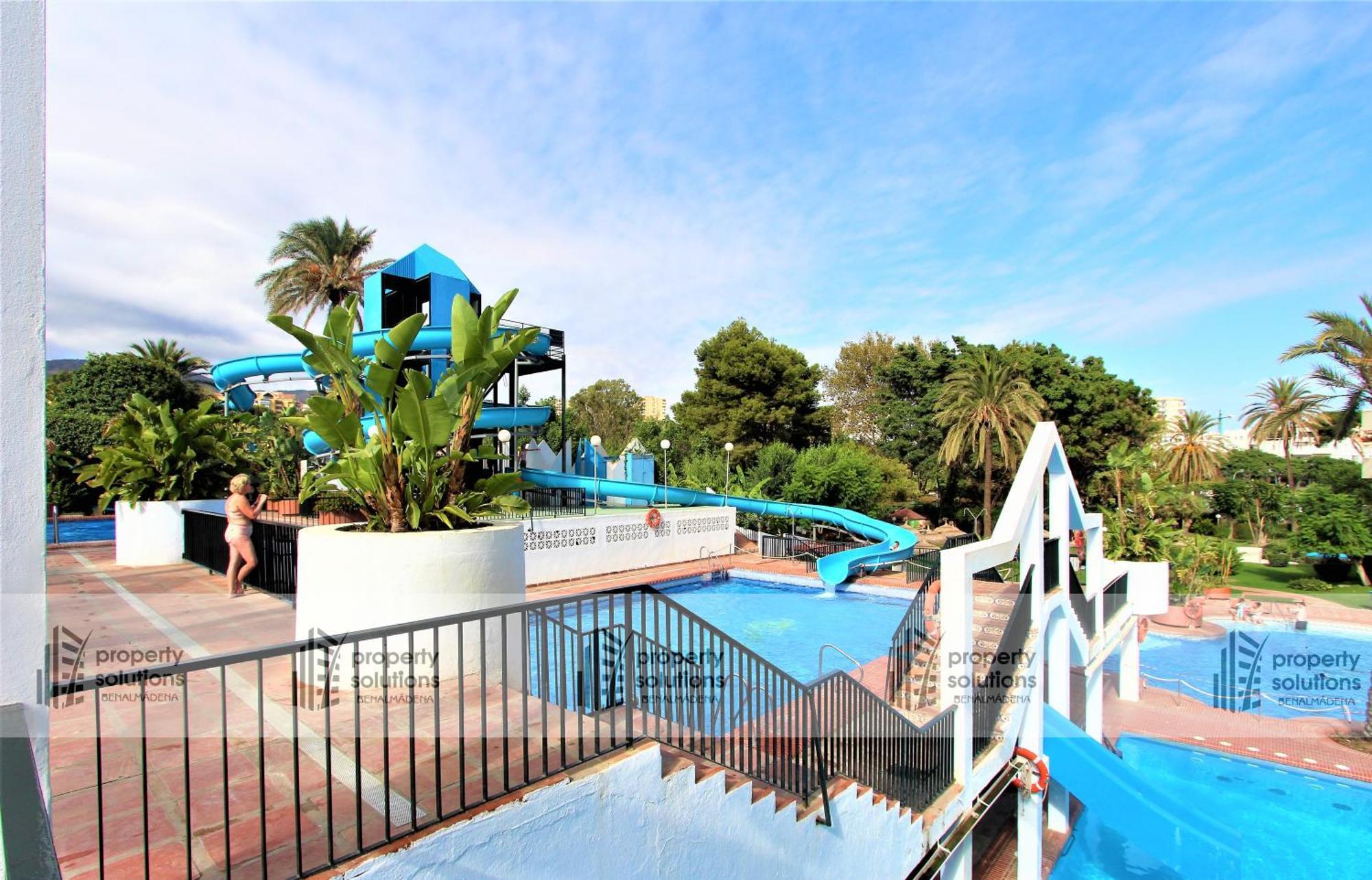 Benalbeach 1010 - Vista Al Mar - Piscina Todo El Ano - Primera Linea De Playa Benalmadena Exterior photo